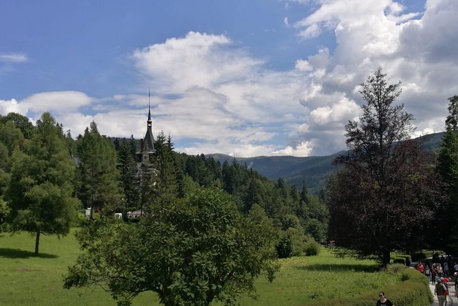 1 Day Castles Tour - Sinaia and Bran - Stop 3: Bran Castle, Dracula legends, and cliff-top views