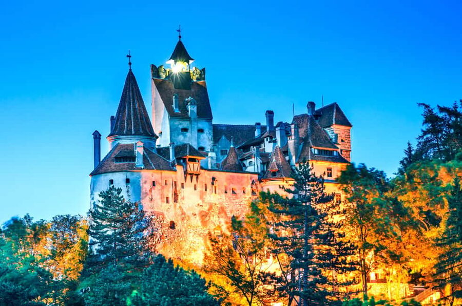 1-Day Minivan Tour 3 Castles : Dracula’s Peles & Wednesday - Timing That Works: How the Day Flows Between the Three Castles