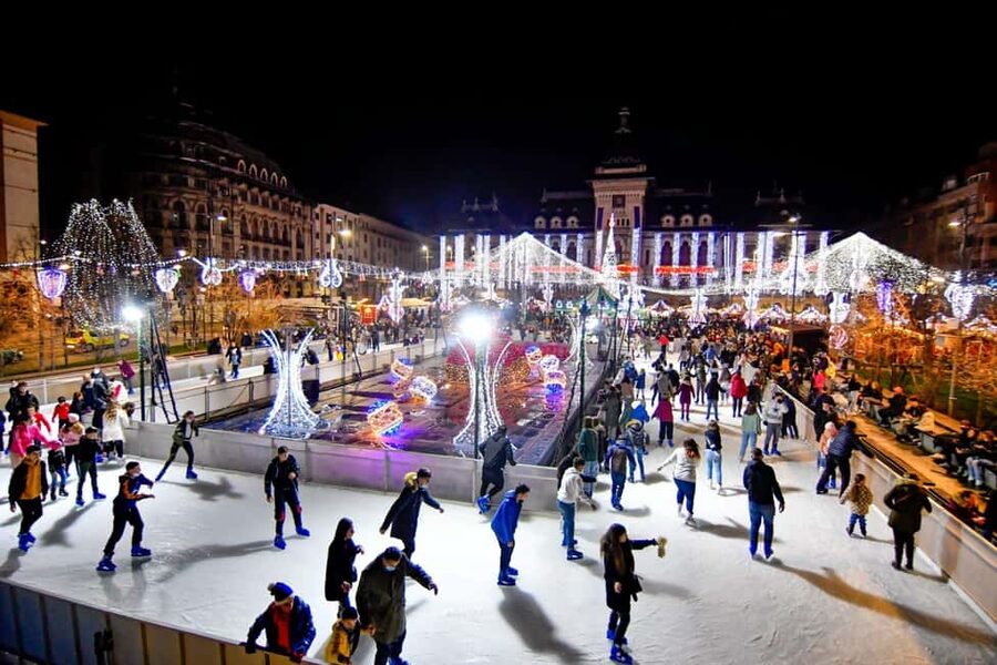 1-Day Tour from Bucharest to Craiova Christmas Market - Price and Logistics: Is This 12-Hour Day Trip Worth $69?