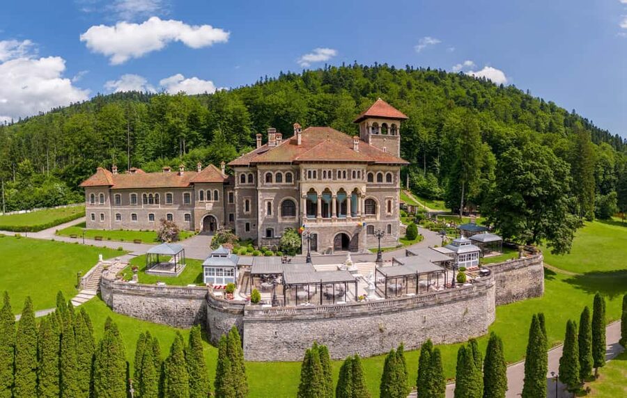 3 Castle Bucharest: Dracula Castle, Wednesday & Peles Castle - Who This Tour Fits Best (And Who Might Feel Cramped)