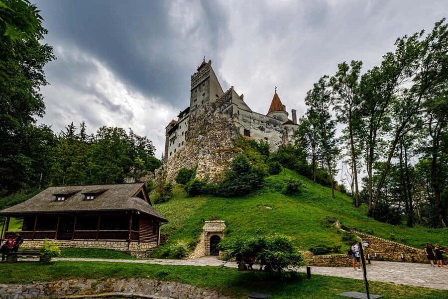 3 Castles Bus Tour: Peleș, "Wednesday" & Dracula Castles - Price and logistics: what you really pay for (and how to get value)