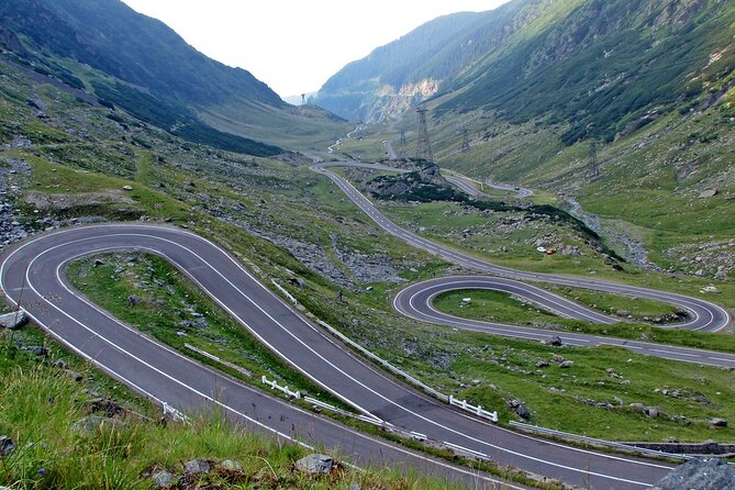 3 Days Private Tour in Romania with Transfagarasan Road - Day 1: Curtea de Arges, 1480 stairs at Poienari, then Transfagarasan magic