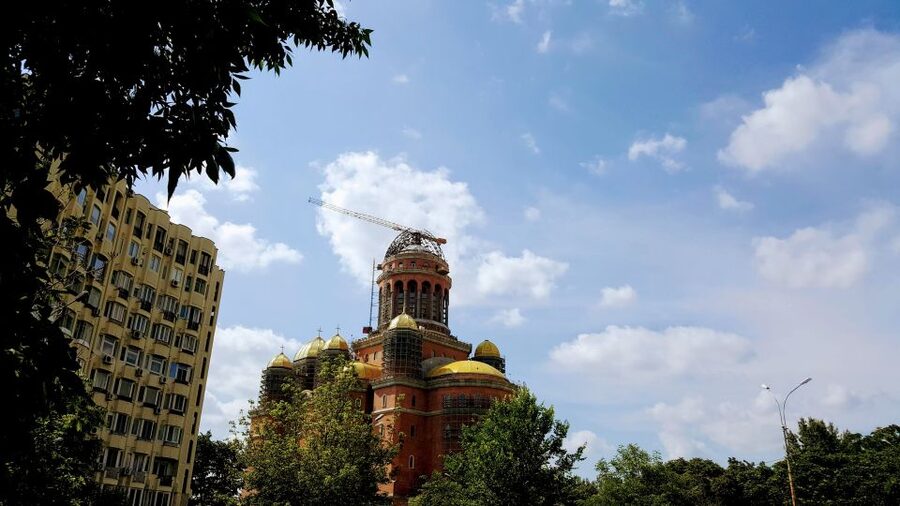 3-Hour Guided Tour of Communist Bucharest - Communist-Era Urban Changes: Nationalization and Forced Demolition