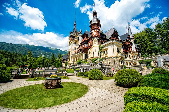 4-Day Inside Transylvania & Transfagarasan Tour from Bucharest - Day 3: Corvin Castle’s Medieval Drama and Alba Iulia’s Unification Streets