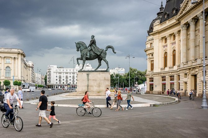 4h Bucharest Panoramic Private Tour by Car with Photo Stops - Muzeul National al Satului Dimitrie Gusti: Romanian countryside, in one stop