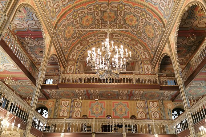4h Jewish Legacy in Bucharest - Private Tour by Car and Walking - Who should book this tour, and who should think twice