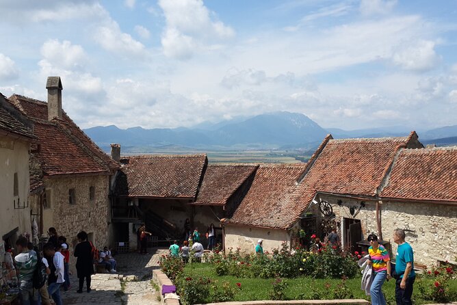 Brasov: Bears Sanctuary, Rasnov Fortress, Bran Castle GUIDED Tour - Guide quality: why names like Bogdan and Mimi matter