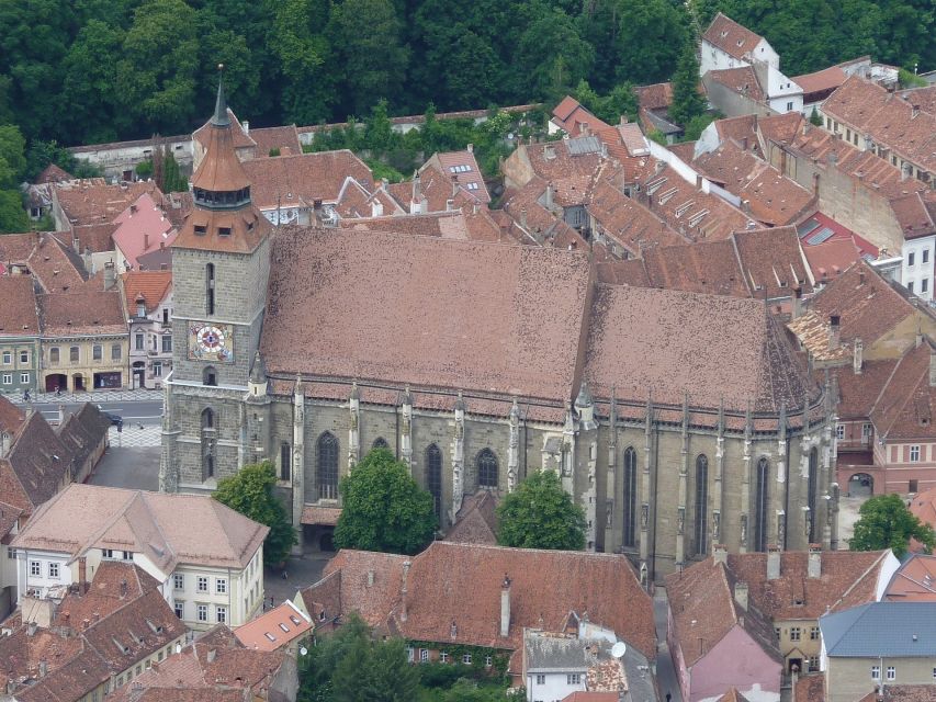 Brasov: Candlelight Tour of Medieval Architecture - Where the tour starts, and why the meeting point matters
