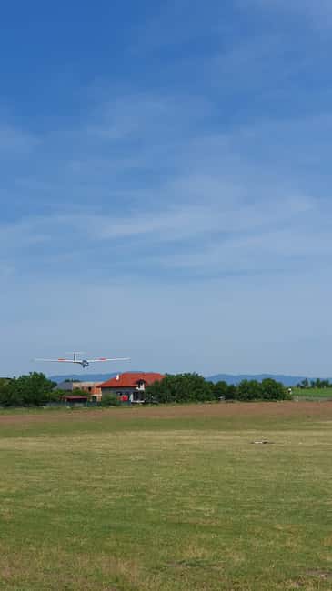 Brasov: Glider Flight Experience at Sanpetru Airfield - The 6-minute flight: how to enjoy it fully