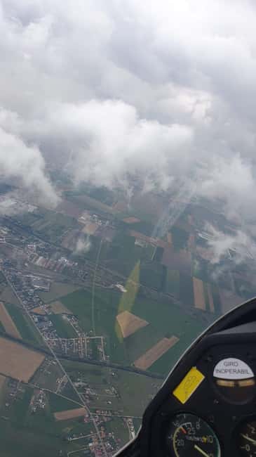 Brasov: Glider Flight Experience at Sanpetru Airfield - Who should book, and who should skip it