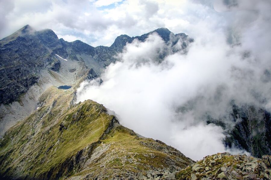 Brasov: Private Fagaras Mountains Trekking Tour - How the timing works in a 9-hour private day