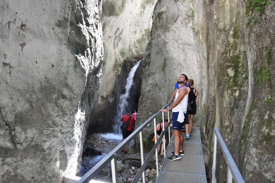 Brasov: Small-Group 7 Ladders Canyon Day Trip - Choosing your return: 1.5 hours easy or 2 to 3 hours harder