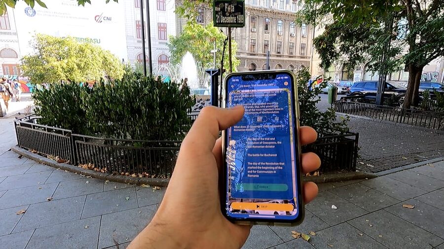 Bucharest 1989 Revolution Walking Tour with Smartphone App - Getting started: following Leplace World instructions on the ground