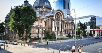 Bucharest: 2-Hour City Highlights Bike Tour