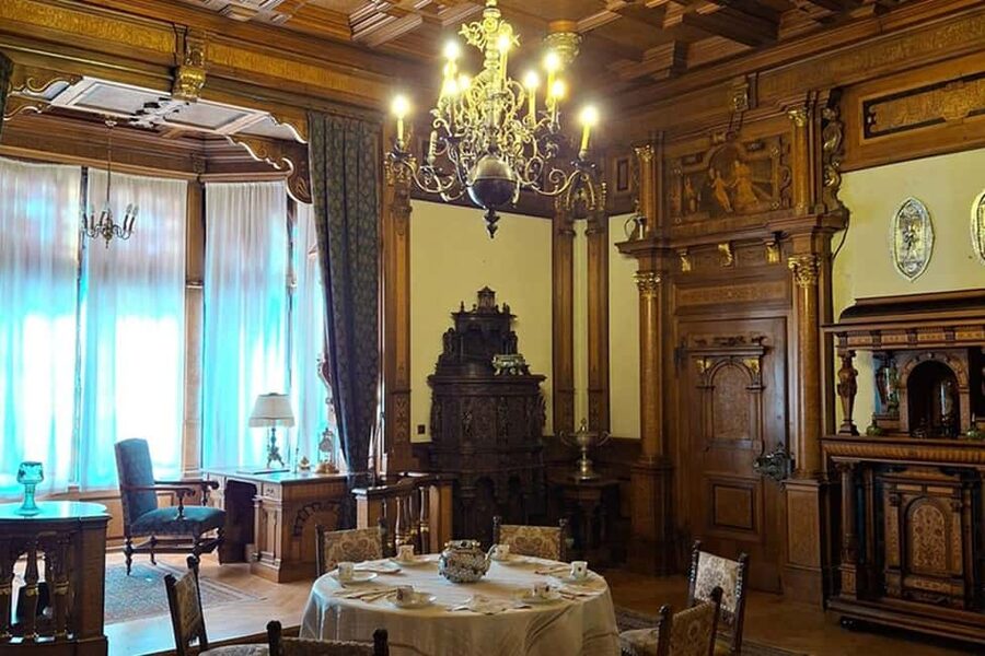Bucharest: 3 Castles Day Trip Dracula, Peles & "Wednesday" - Key things I’d plan around