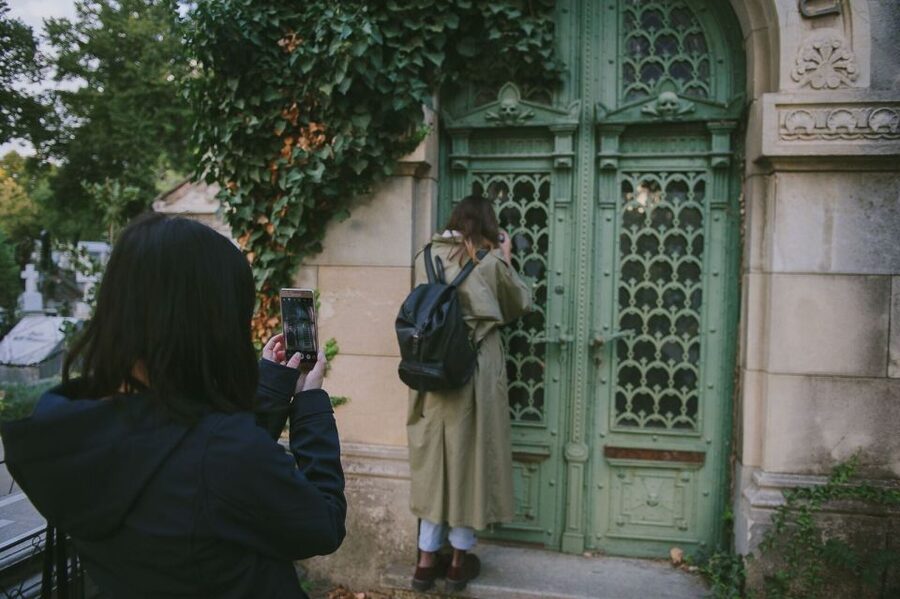 Bucharest: 3-Hour Dark History Tour with a Local - The cemetery corridor near the center: six cemeteries in one mood