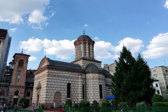 Bucharest 3-hours Walking Tour (Small Groups) - Manuc’s Inn and Old Town streets that explain the city’s trading past
