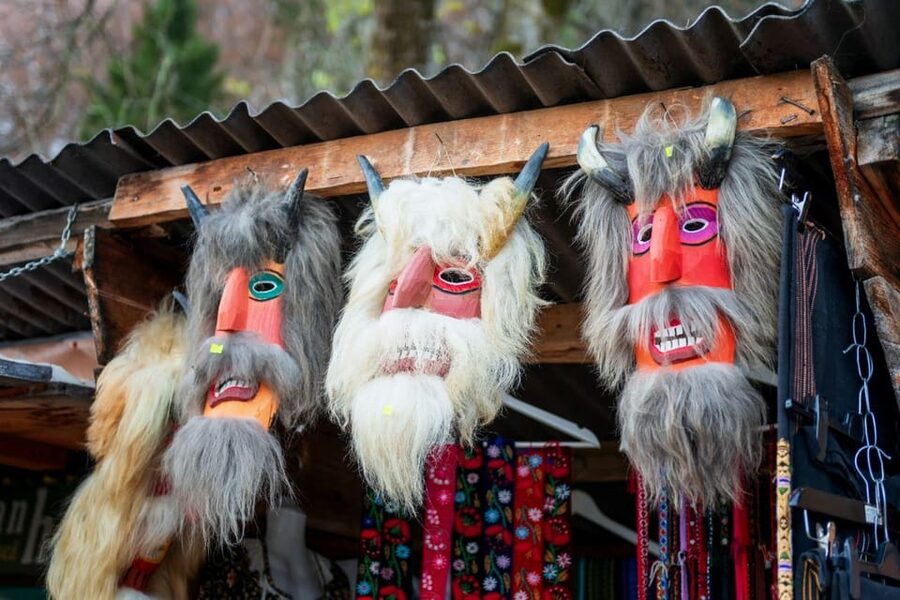 Bucharest: Bran Castle and Bear Sanctuary Small-Group Tour - Should You Book This Bran Castle and Bear Sanctuary Tour?