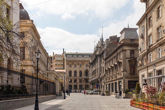 Bucharest Chronicles - House of the People: controversies you can walk toward