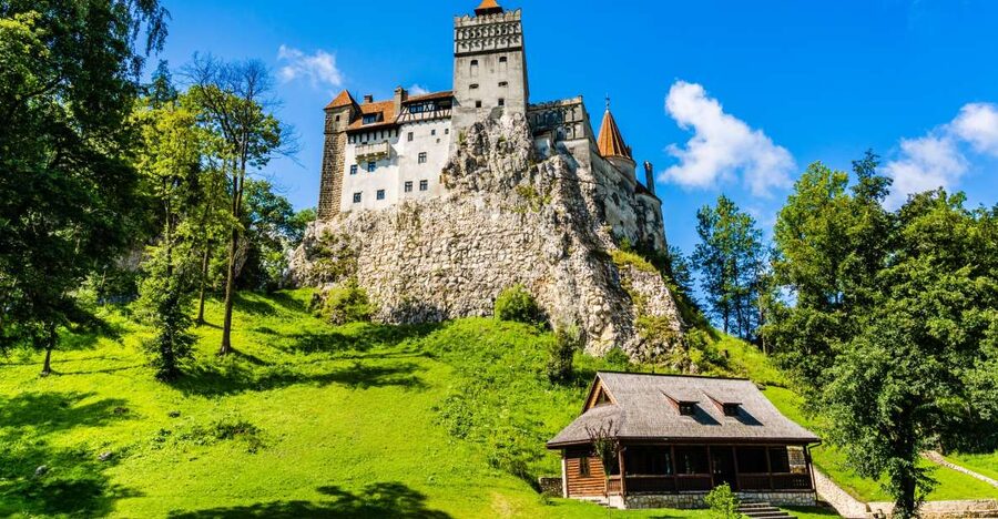 Bucharest: Day Trip to Dracula Castle, Peles Castle & Brașov - Key highlights at a glance