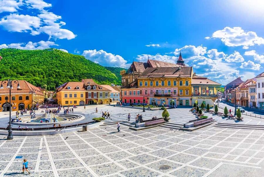 Bucharest : Dracula Castle, Peleș Castle & Brașov Day Trip - Who This Tour Fits Best