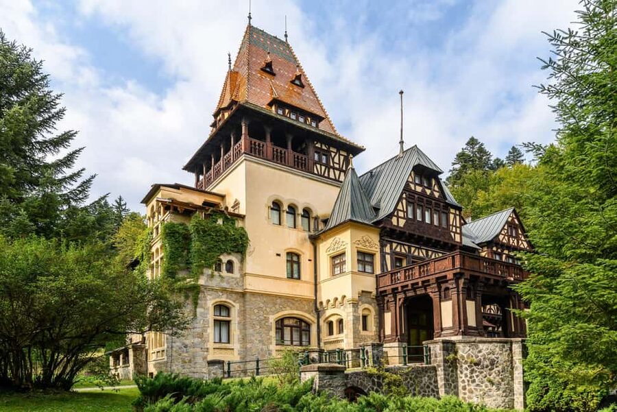 Bucharest Dracula Castles, Wednesday Castles & Peles Castles - Who should book this trip, and who might want a different plan