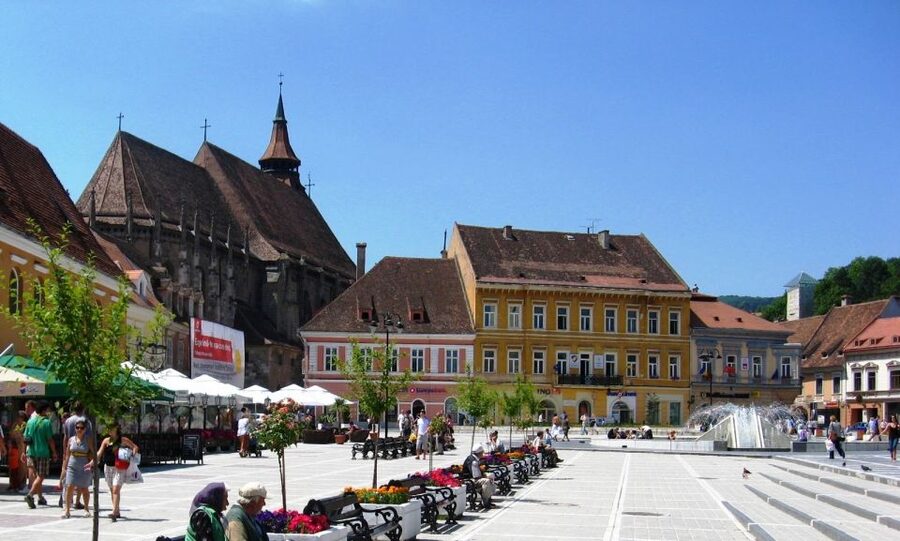Bucharest: Dracula's Castle, Peles Castle, & Brasov Old Town - Should You Book This Bucharest to Dracula and Brasov Day Trip?