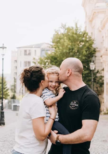 Bucharest: Essential Photo Session in the Charming Streets - A one-hour street walk that ends with real portraits