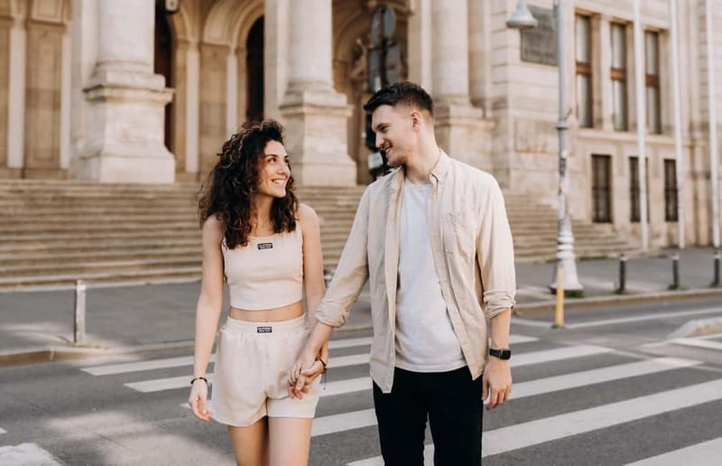 Bucharest: Essential Photo Session in the Charming Streets - The secret photo stops, planned for variety without rushing you