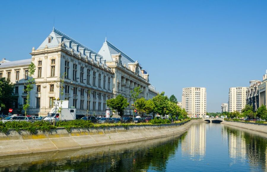 Bucharest: Half-Day Sightseeing Tour - Charles de Gaulle Square and the Village Museum countryside break