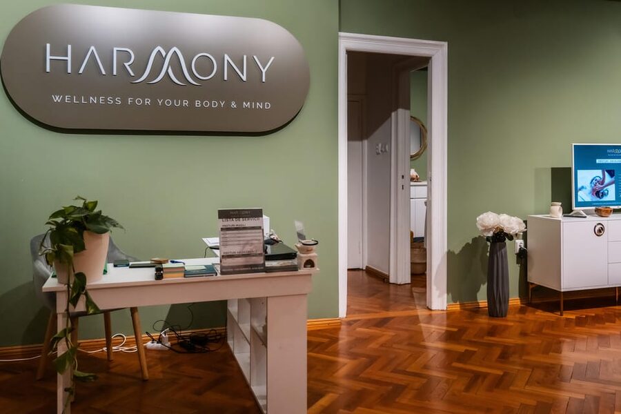 Bucharest: Harmony Wellness Center Massage Treatments - Choosing Your Massage Style: Relaxing, Therapeutic, Deep Tissue, Reflexology, Head and Neck