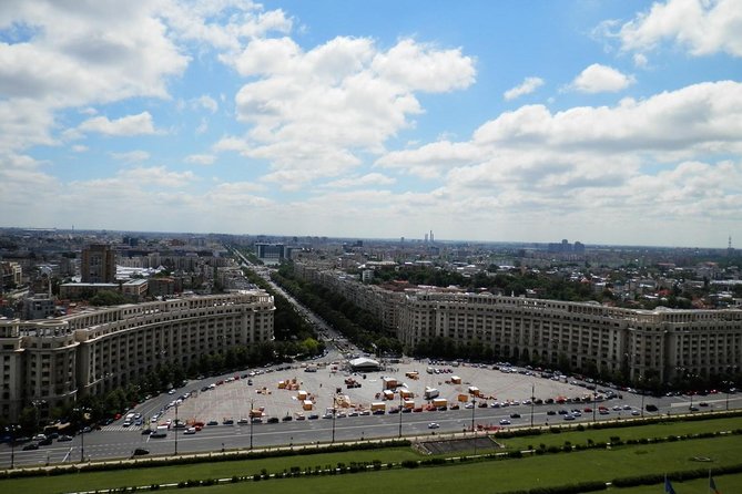 Bucharest Layover Tour (6 - Hour Private City Tour Between Flights) - Palaces, museums, and the big decision: do you pay for entries?