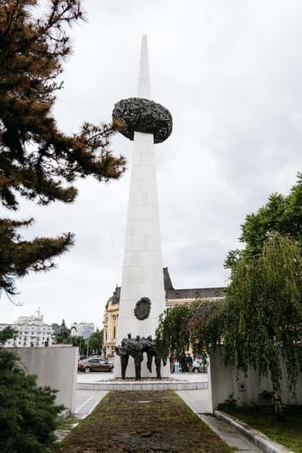 Bucharest: Local Food and History Tour - What to bring, how to dress, and who should go