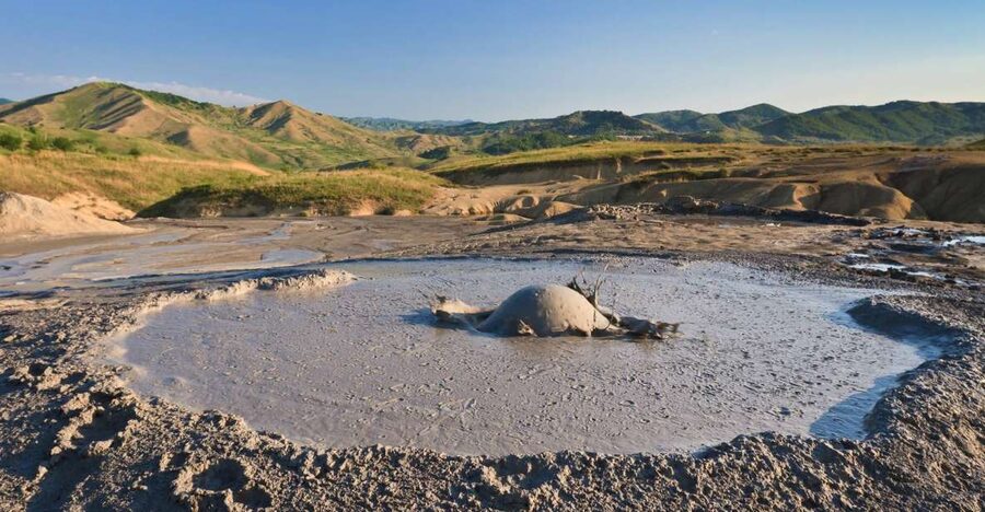 Bucharest: Muddy Volcanoes and Salt Mine Private Day Tour - Should You Book This Muddy Volcanoes and Salt Mine Private Day Trip?