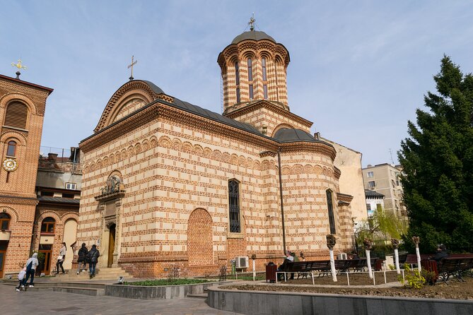 Bucharest Old Town Treasure Hunt: Walking Tour & Game - Crowd Control Without Giving Up Independence