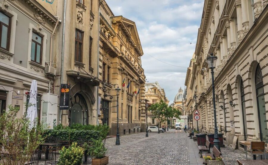 Bucharest Panoramic City Tour & Street Food - Price and Logistics: Is $150 a Good Deal for This 4-Hour Private Tour?