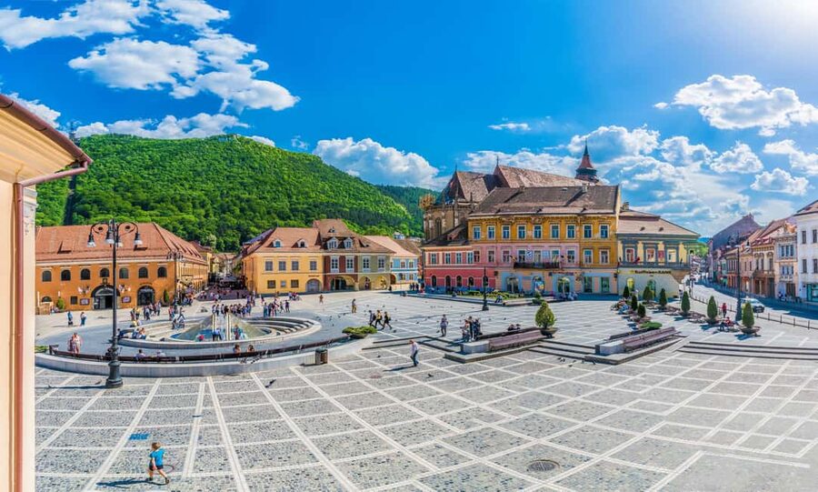Bucharest: Peles Castle, Bran Castle & Brasov Day Trip - Tickets, queues, and the real cost of this tour value
