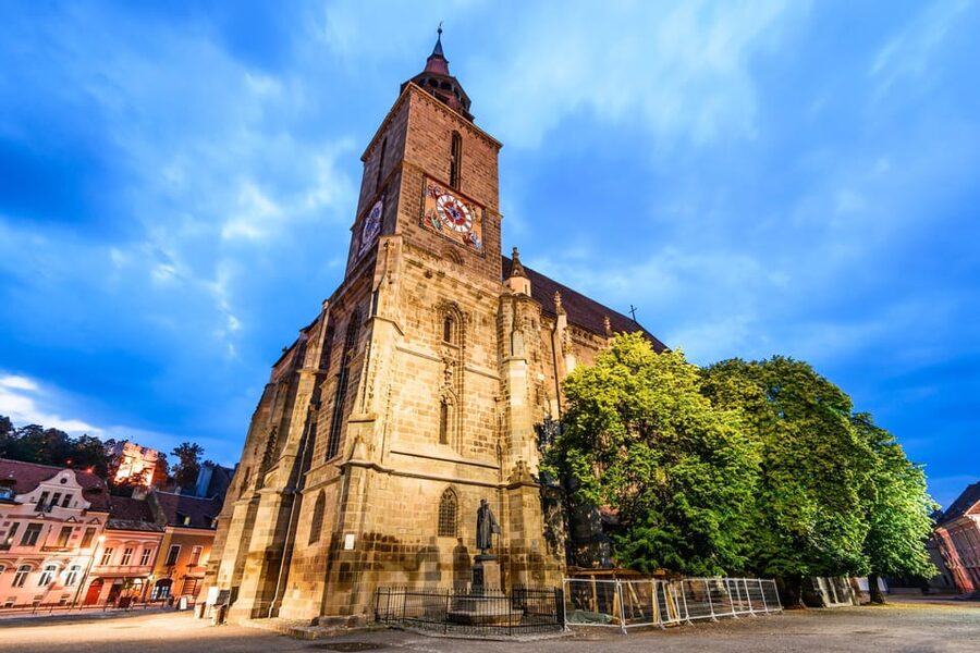 Bucharest: Peles Castle, Bran Castle, & Brasov Full-Day Tour - What to pack and how to make the day easier