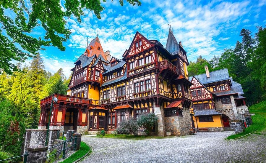 Bucharest: Peles Castle, Bran Castle, & Brasov Old Town Tour - The Scenic Coach Ride Through Transylvania: Where the Experience Gets Legs