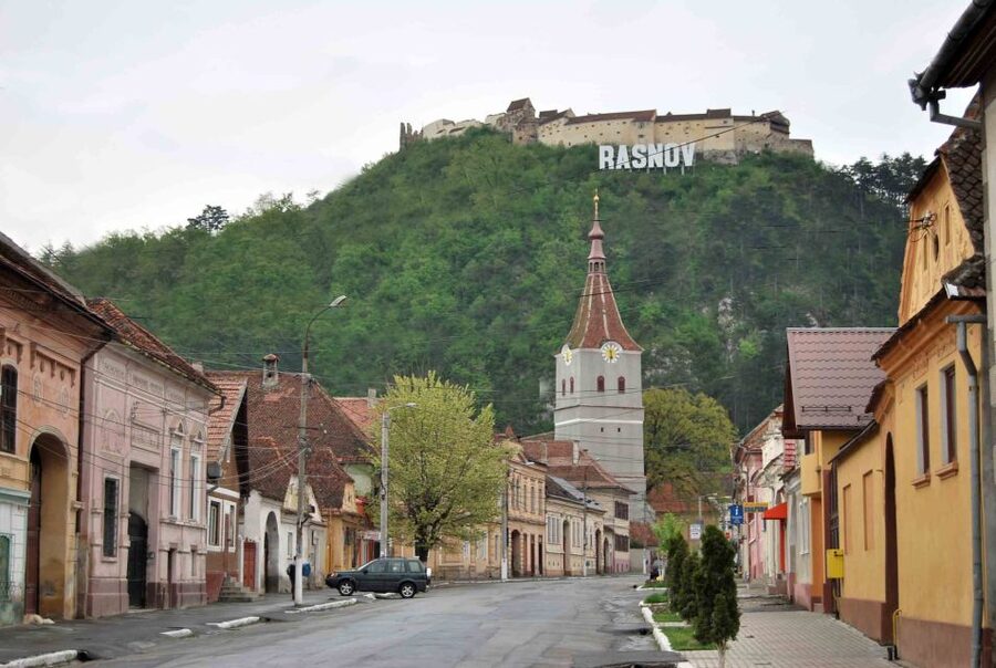 Bucharest: Peles Castle, Dracula's Castle and Brasov Tour - What to bring, how to walk smarter, and what to expect