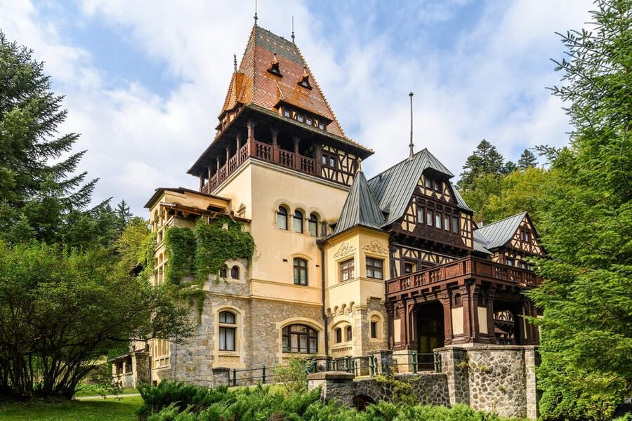 Bucharest: Peles & Dracula's Castle and Brasov Full-Day Trip - What You Actually Get for the Money: Tickets, Guides, and Audio
