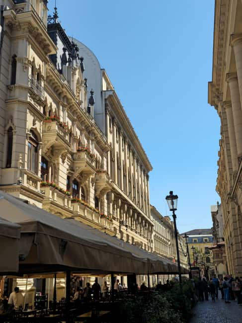 Bucharest Photo Walk - Instagram&Cinematic Spots in 3 hours - CEC Palace: a quick visit with photo-focused time