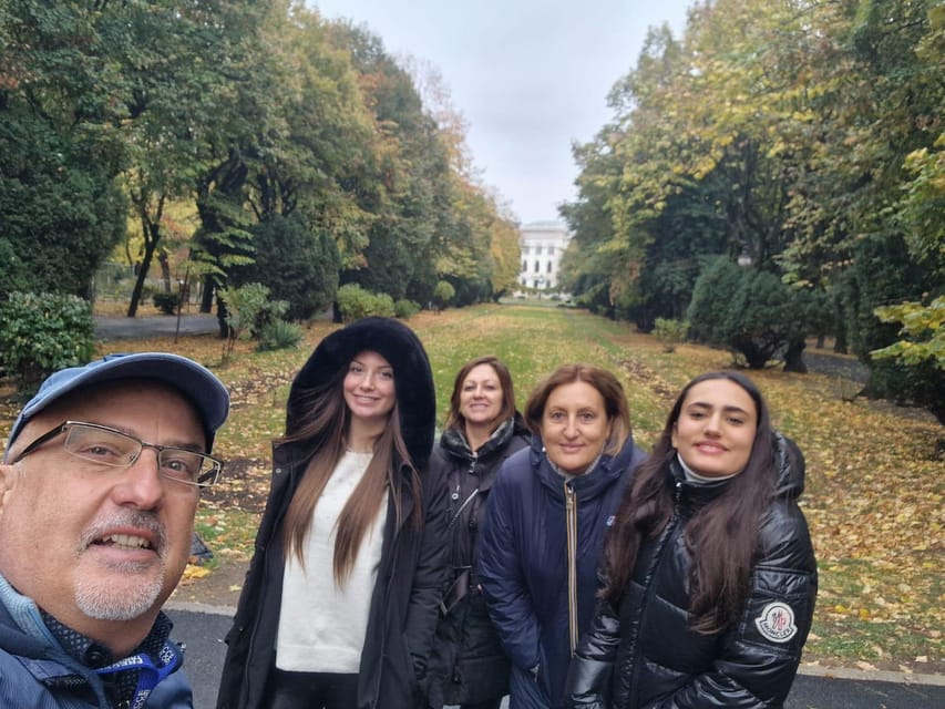 Bucharest: private and exclusive Italian walking tour - Starting at Caru cu bere on Strada Stavropoleos 5