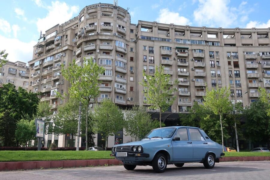 Bucharest: Private Communist Tour in a Romanian Vintage Car - Photo stops are the main value, so time your expectations