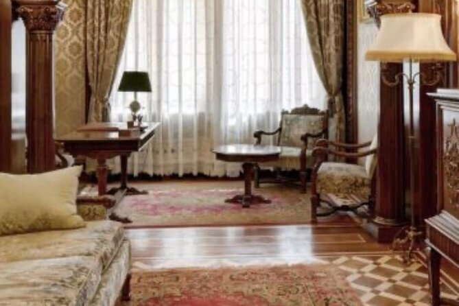 Bucharest Private Tour, Parliament Palace, Ceausescu House Visit - How the timing and private format work in real life
