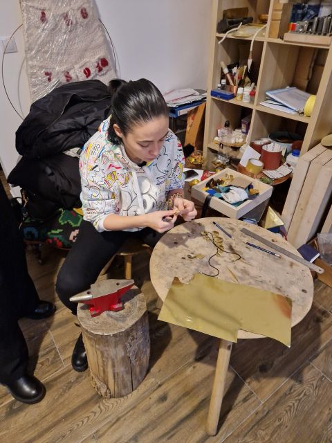 Bucharest: Real Roma Community - Crafting Workshop - Practical Tips So Your Workshop Goes Smooth