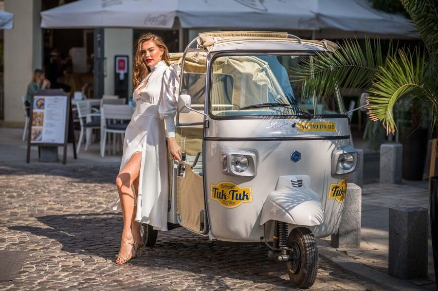 Bucharest: Romantic Tuk Tuk Tour with miniBAR - Revolution Square: a strong visual pivot before Parliament
