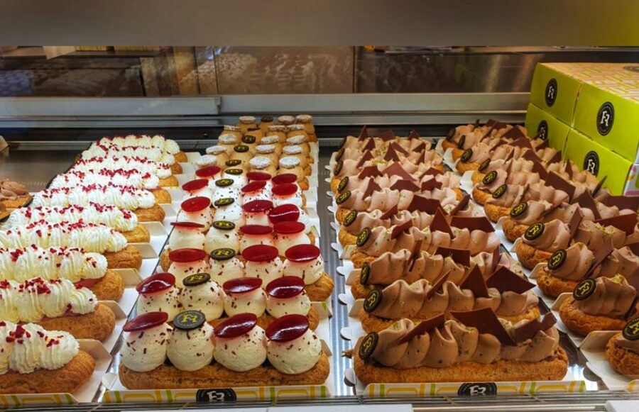 Bucharest: Sweet Delights History and Desserts Walking Tour - Carol I to Revolution Square, when dessert meets monarchy and communism