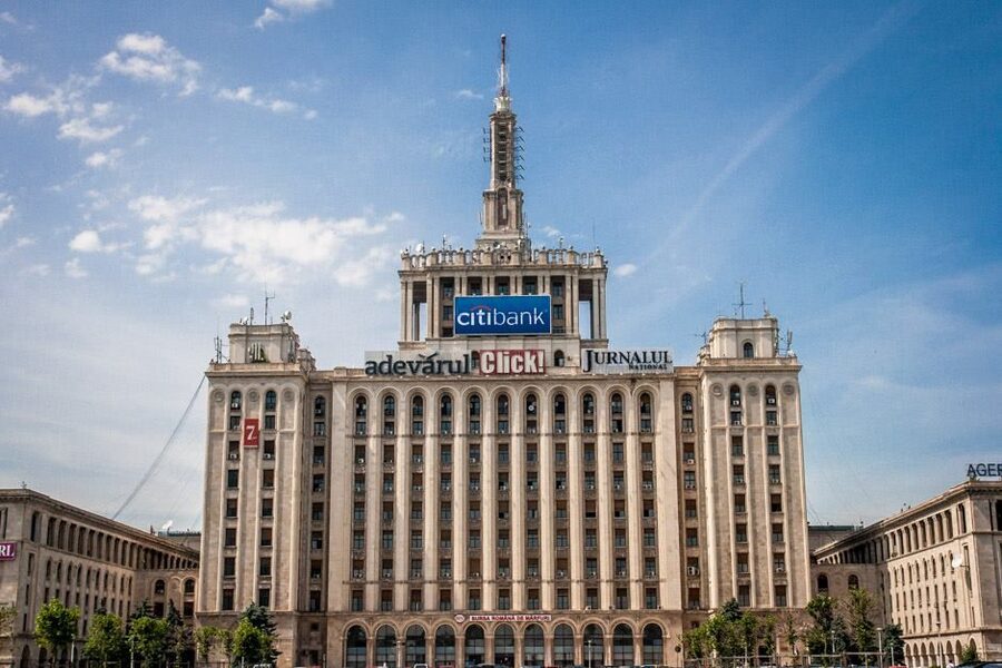 Bucharest: The "Last Days of Communism" Tour - Morning pickup and the route logic through central Bucharest