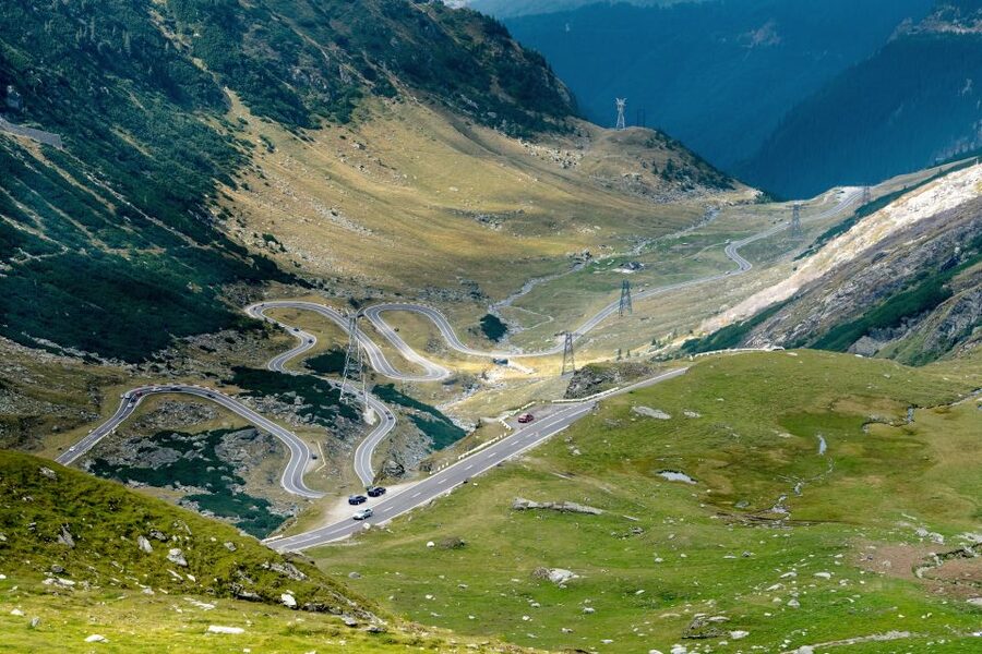 Bucharest: Top Gear Road and Wild Brown Bears Day Trip - Vidraru Dam: the first big stop, 166 m of concrete confidence